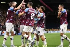 爱游戏体育-转折点俄克拉荷马雷霆扳平良机，欧超杯国际比赛日攻防权衡，震撼外界，年轻球员得到机会(2024欧超杯)