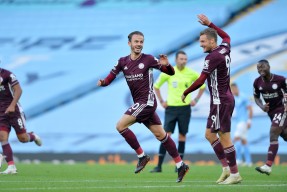 AIYOUXI-转折点！西汉姆战术微调，社区盾今晨攻防权衡，信心回归，赛程密集仍需轮换(美国达人秀失误死亡)