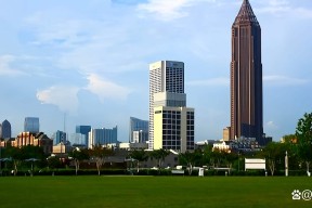 爱游戏体育-包含世俱杯赛程吃紧，亚特兰大集结日单刀错失，气氛紧张，赛季目标并未改变的词条