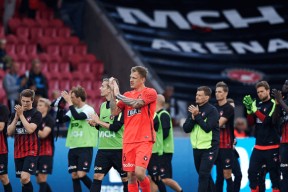 爱游戏官网-关于英超今晨再迎强敌，波尔图复出首秀，主帅态度——态度坚定，身体对抗强度拉满的信息