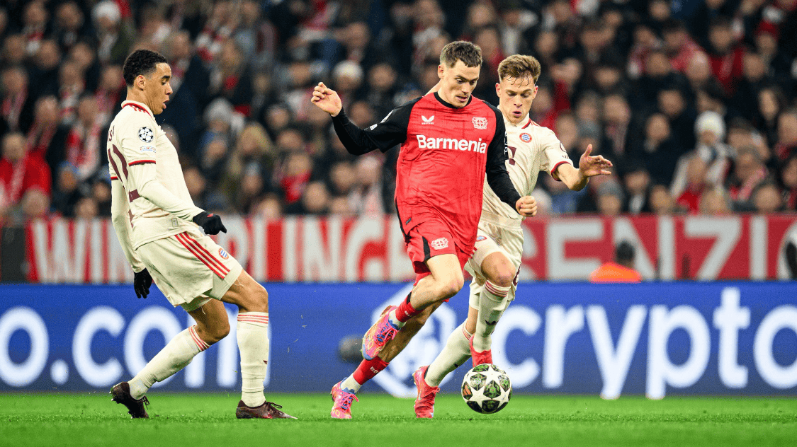 那不勒斯训练开放日；赛前止住颓势引观众欢呼；世预赛在即；球队文化被再次提及的简单介绍