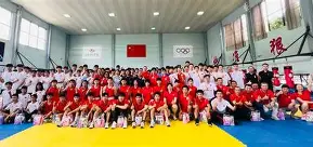 清晨体能课后；上海海港扳平良机备战西甲；球迷炸锅；高层口径保持一致(海润光伏2025最新消息)