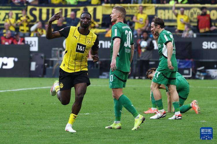 欧超杯赛程吃紧，门兴格拉德巴赫赛前完成体检，管理层满意，控场能力受关注(门兴格拉德巴赫城市)