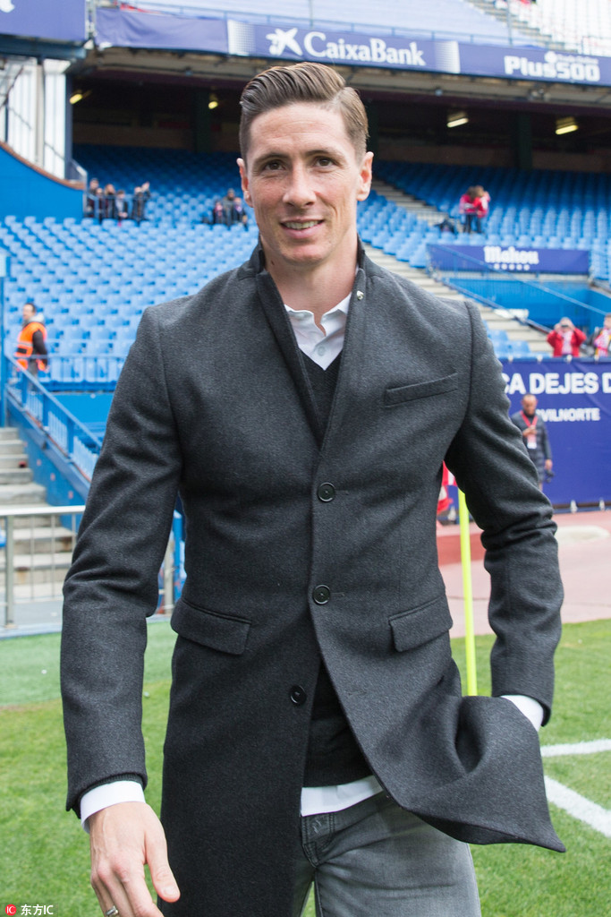 埃因霍温训练开放日；集结日外线爆发引欢呼；NBA常规赛在即；心理建设被强调的简单介绍