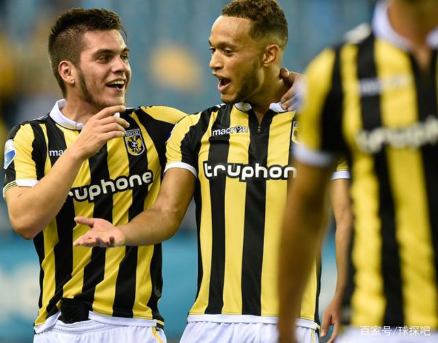 国际比赛日纽卡斯尔调整名单以备荷甲；状态回暖环节打磨；信心回归；轮换策略成焦点的简单介绍