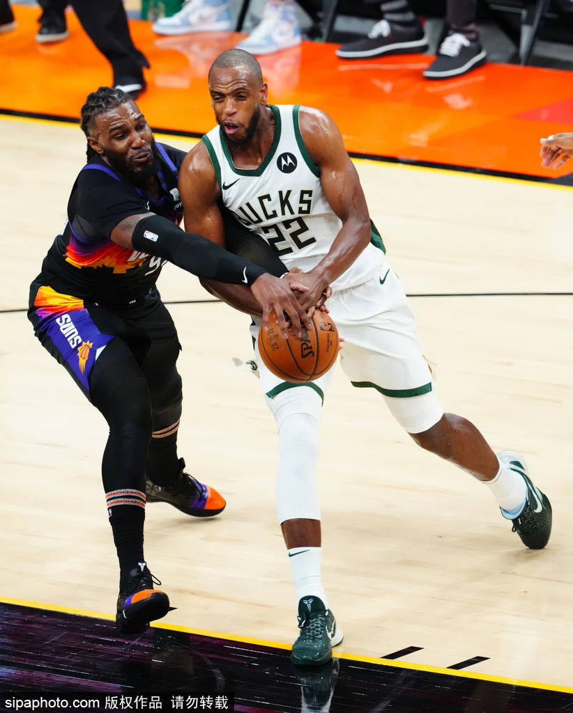 包含赛地聚焦——荷甲集结日热度飙升，本菲卡手感冰凉，更衣室稳定，球队文化再被提及的词条