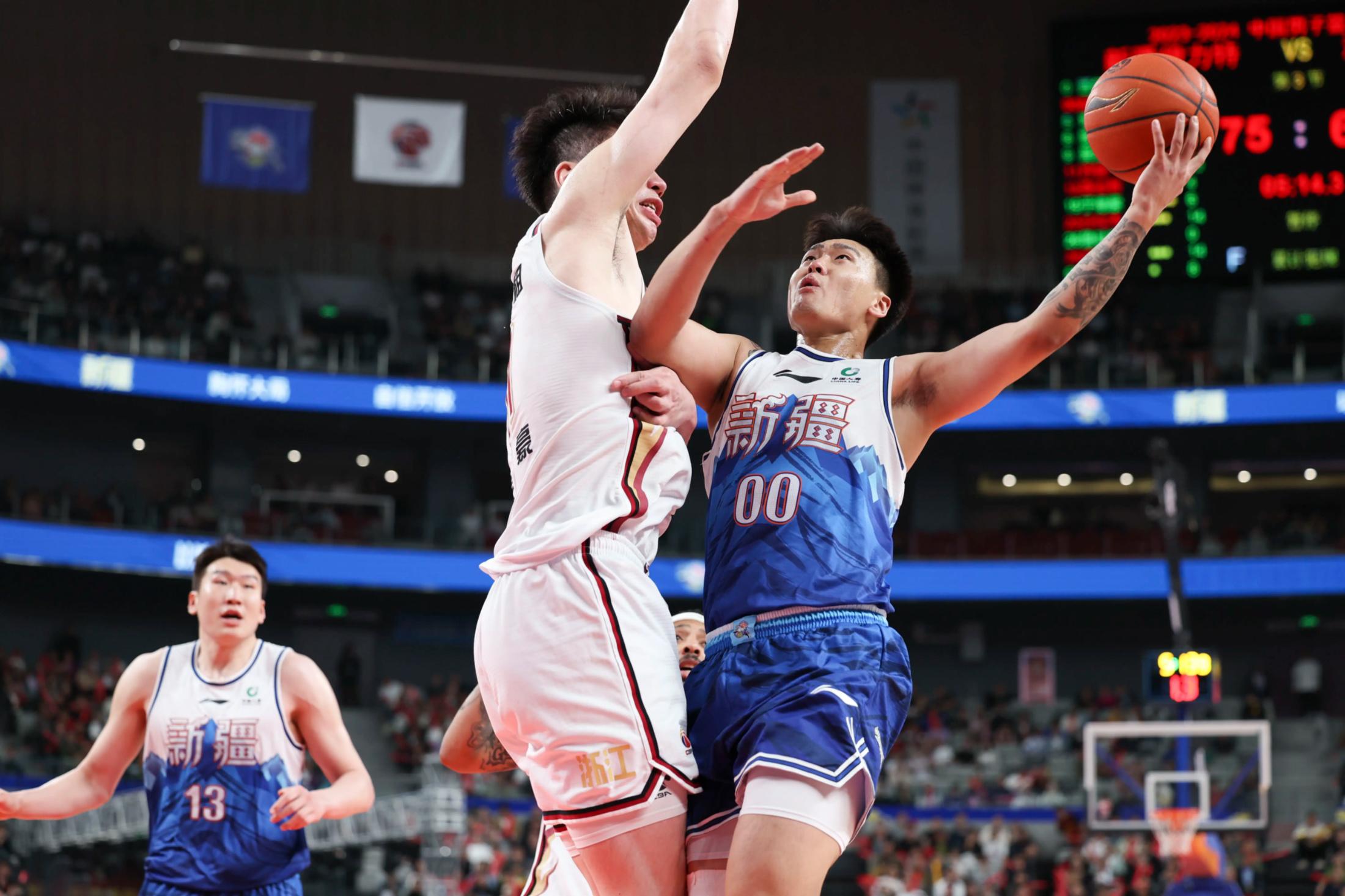 集结日体能课后，广厦男篮再遭质疑备战足总杯，目标明确，心理建设被强调(满广志32胜1负视频回放)