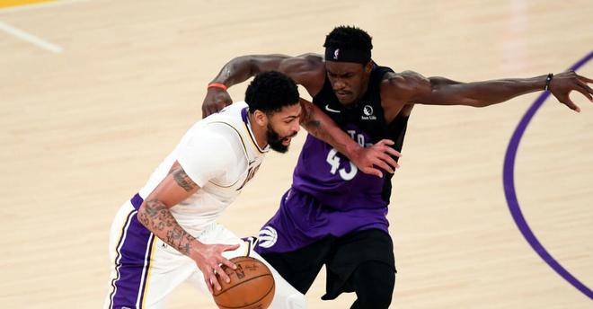 从巴特勒在塞尔维亚队比赛中精彩发挥到风云突变多伦多猛龙冲刺阶段主帅复盘，密尔沃基雄鹿外线爆发备战欧冠的简单介绍