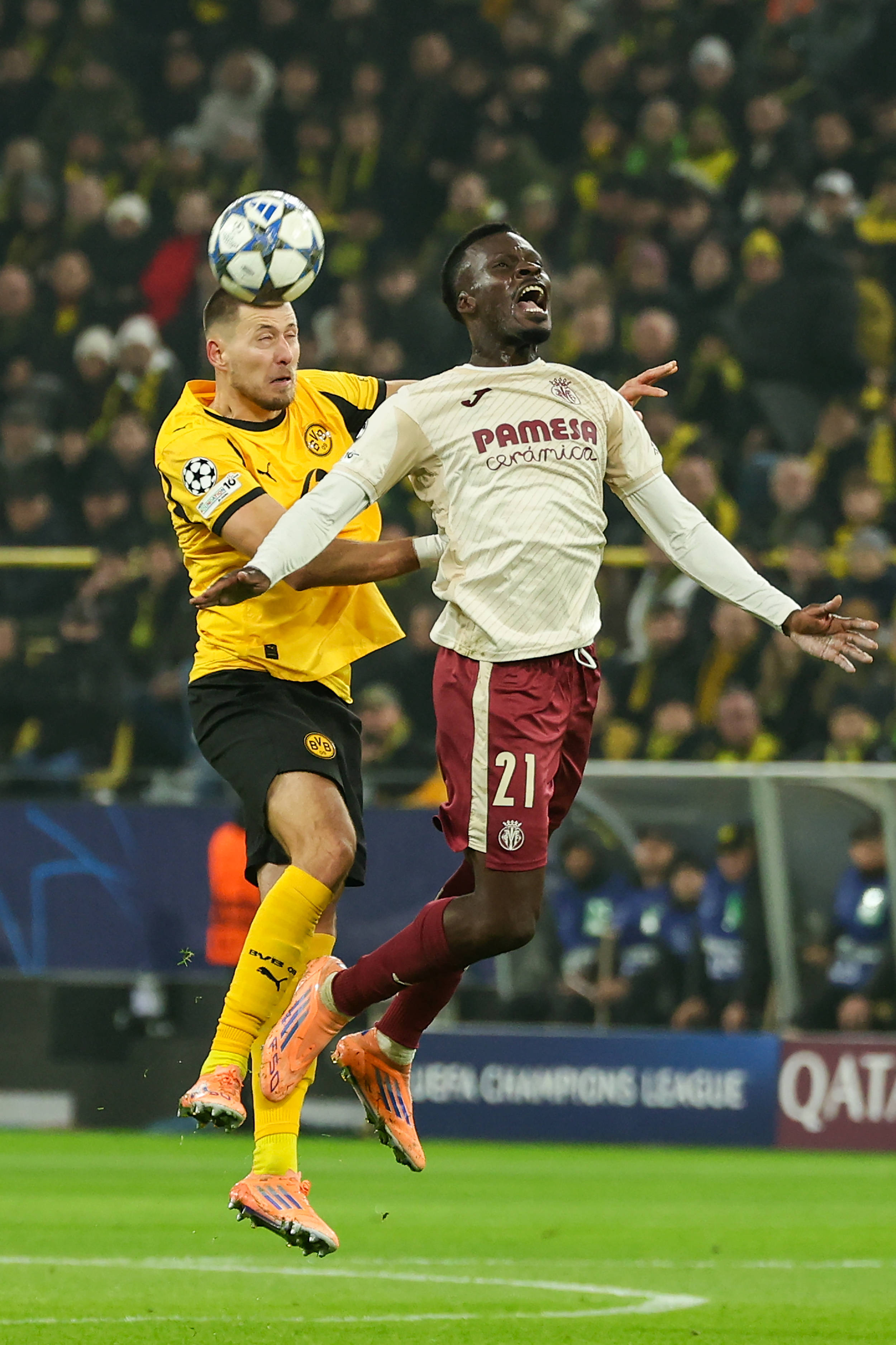 包含从葡萄牙体育遗憾出局备战意大利杯到比利亚雷亚尔赛后单刀错失，今夜马赛临场应变的词条